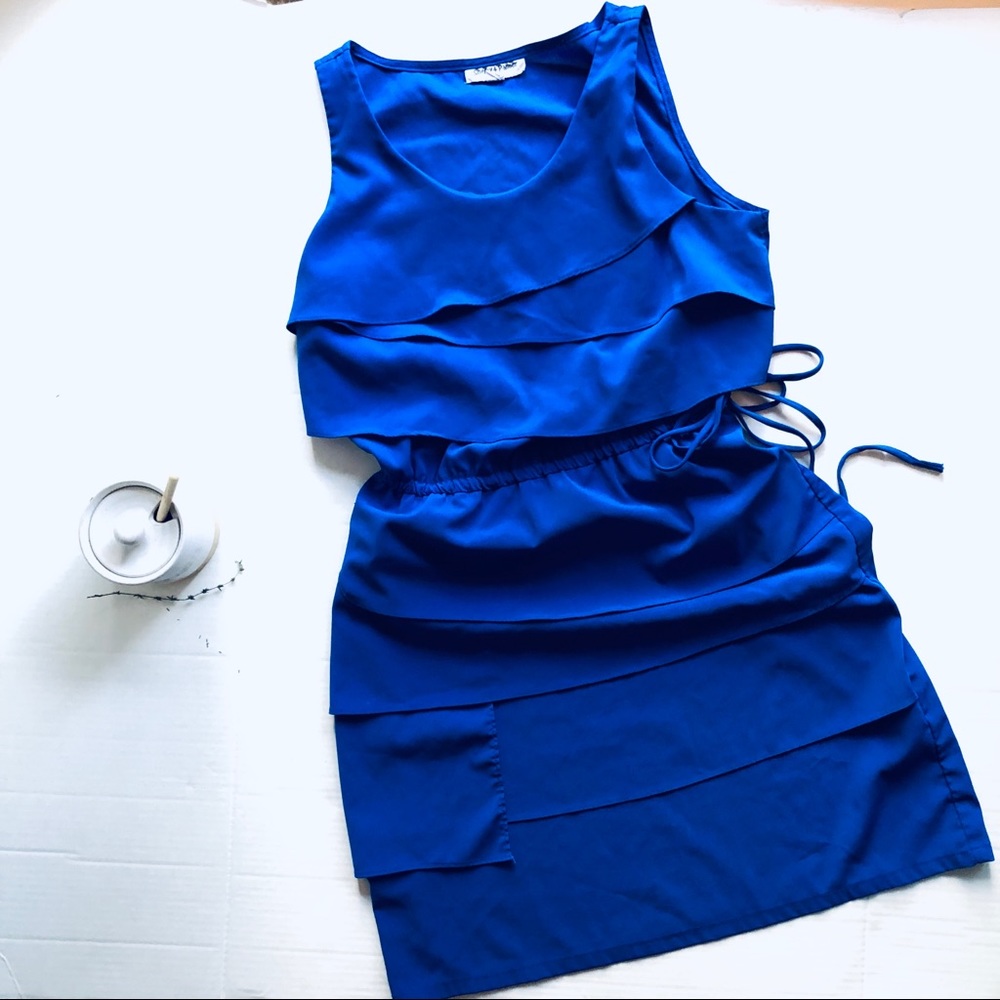 Shelby & Palmer- Sleeveless Layer Dress